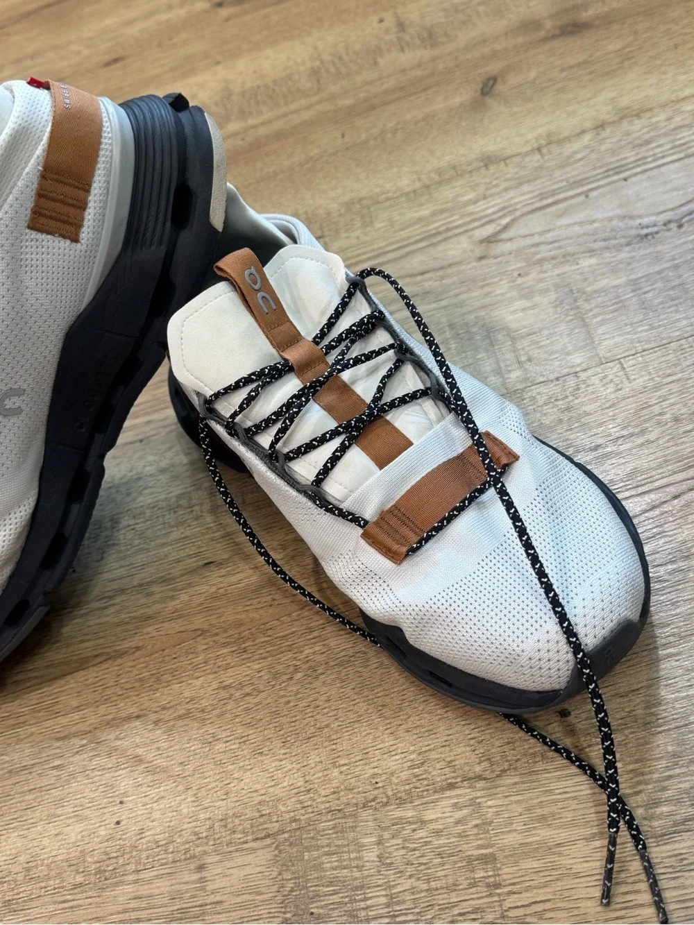 On Running Men's White and Brown Sneakers with Black Sole
